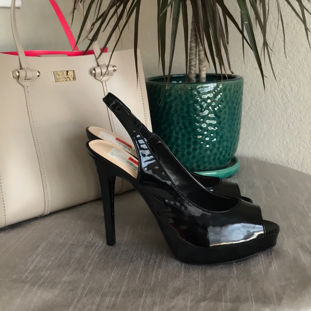 Guess Heels - Picture 3 of 5